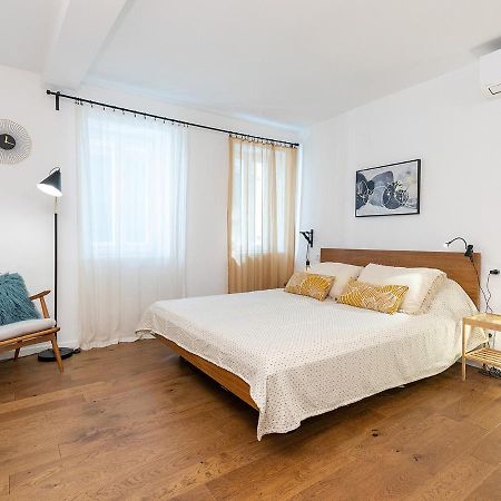 Stylish Studio Apartment By Irundo Rovinj Buitenkant foto